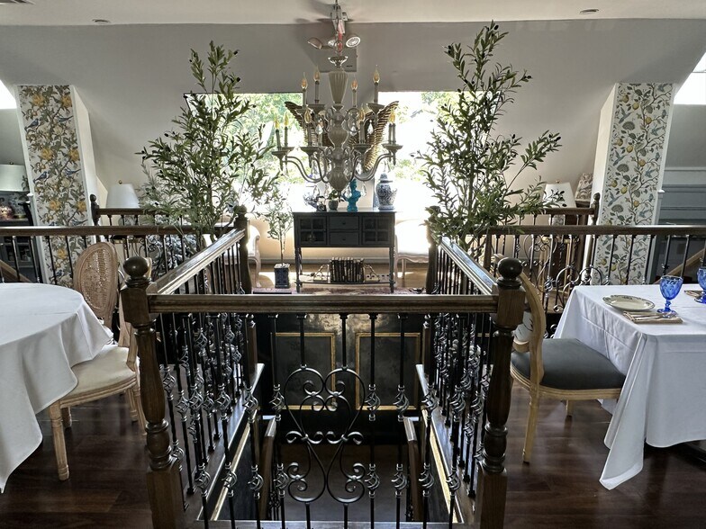 More Photos Of 141 Mansion Ave, Staten Island Restaurant For Sale