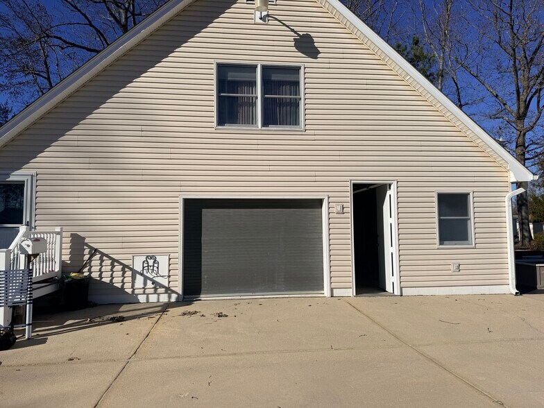 More Photos Of 45146 Andover Estates Rd, Valley Lee Warehouse For Lease