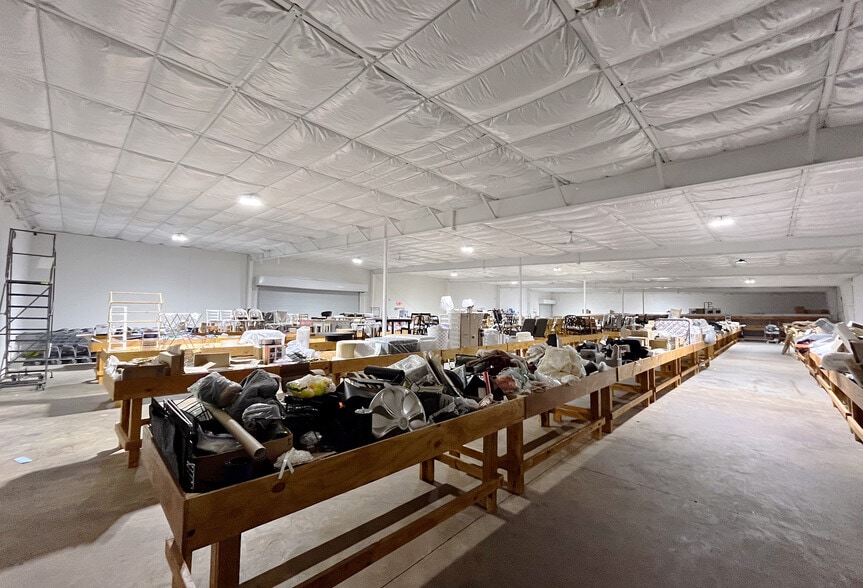 More Photos Of 16210 Clay Rd, Houston Auto Repair For Lease