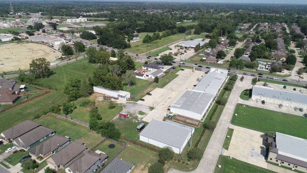 More Photos Of 13253 Highway 73, Geismar Storefront For Lease