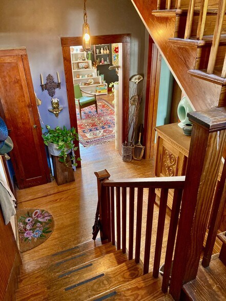 More Photos Of 215 N Comanche St, San Marcos Storefront Retail Office For Sale