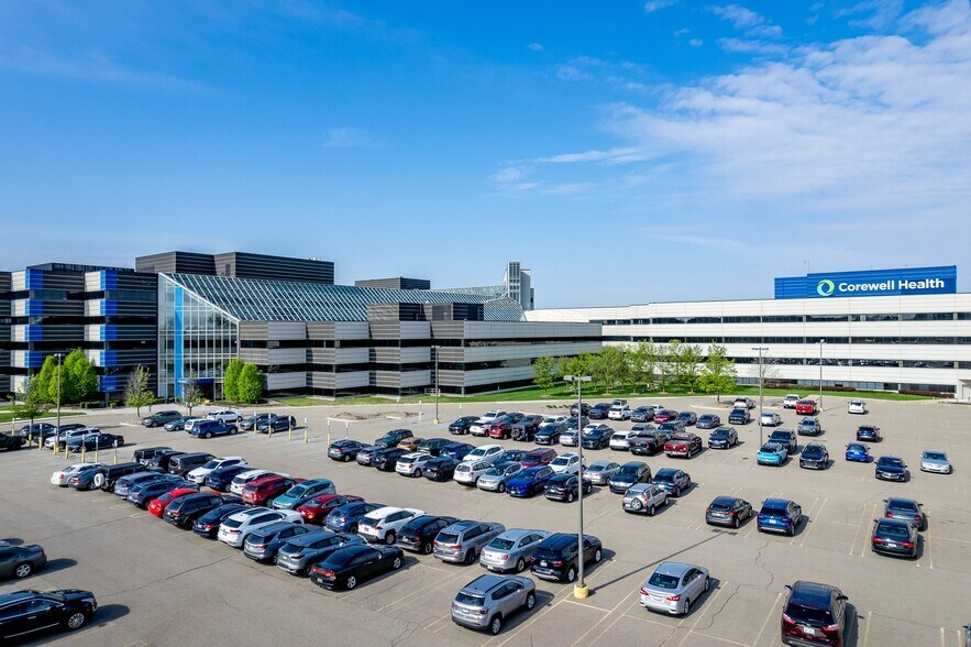 More Photos Of 26913 Northwestern Hwy, Southfield Medical For Lease