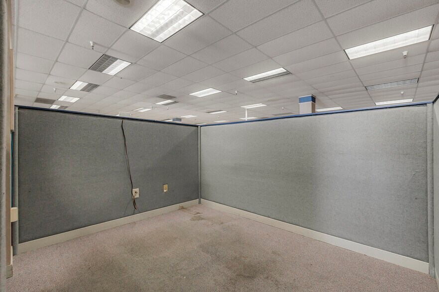 More Photos Of 400 E Park Ave, Chico Office For Sale