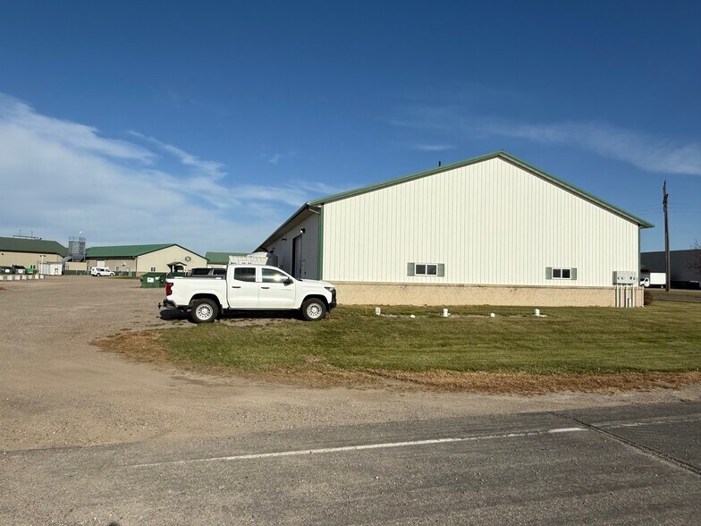 More Photos Of 30659 Pearl Dr, Saint Joseph Warehouse For Lease