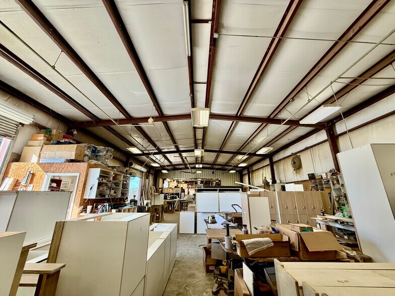 More Photos Of 2914 Kenilworth Blvd, Sebring Industrial For Sale