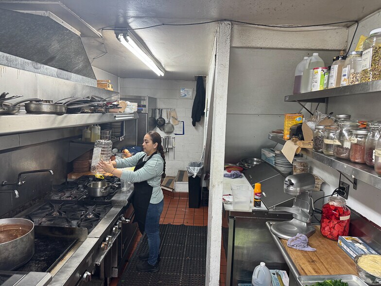 More Photos Of 7233 Healdsburg Ave, Sebastopol Restaurant For Lease