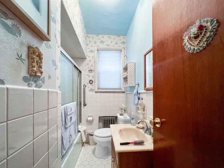 More Photos Of 700-702 N 7th St, Newark Apartments For Sale