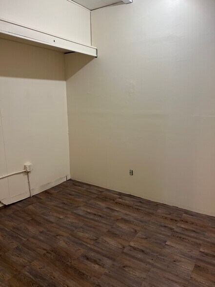 More Photos Of 66-70 Genesee St, New Hartford Storefront Retail Office For Lease
