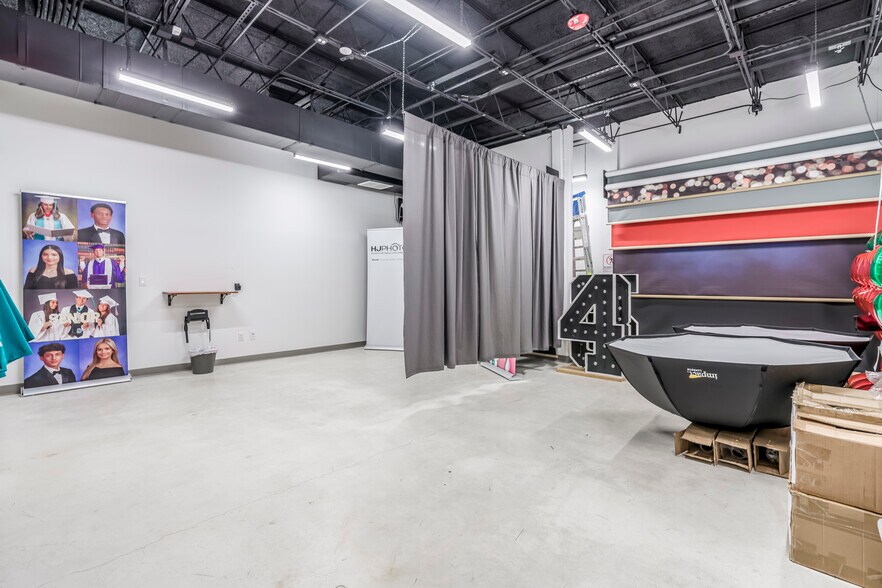 More Photos Of 1014 N Dixie Hwy, Lake Worth Beach Loft Creative Space For Sale