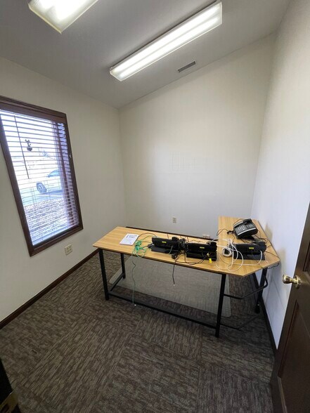 More Photos Of 8109-8115 Lima Rd, Fort Wayne Office For Lease