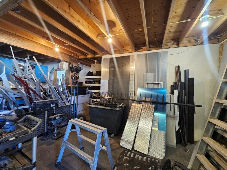 More Photos Of 11538 132A St, Surrey Warehouse For Sale
