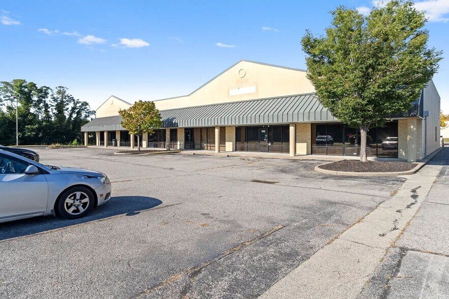 More Photos Of , Louisville General Retail For Sale