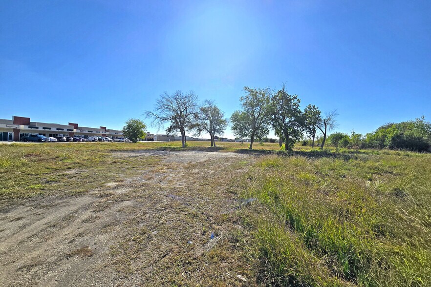 More Photos Of 2050 N IH-35, New Braunfels Land For Sale
