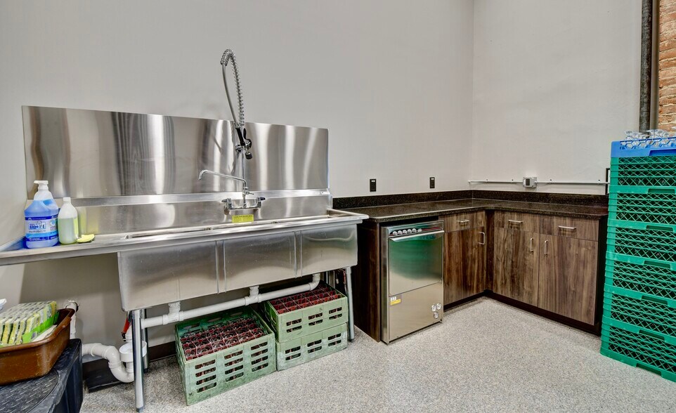 More Photos Of 20 E Jackson St, Millersburg Lodge Meeting Hall For Sale