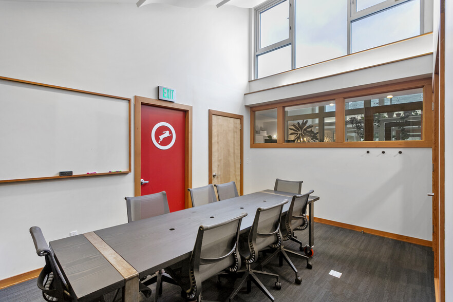 More Photos Of 1020 SE Harrison St, Portland Loft Creative Space For Sale