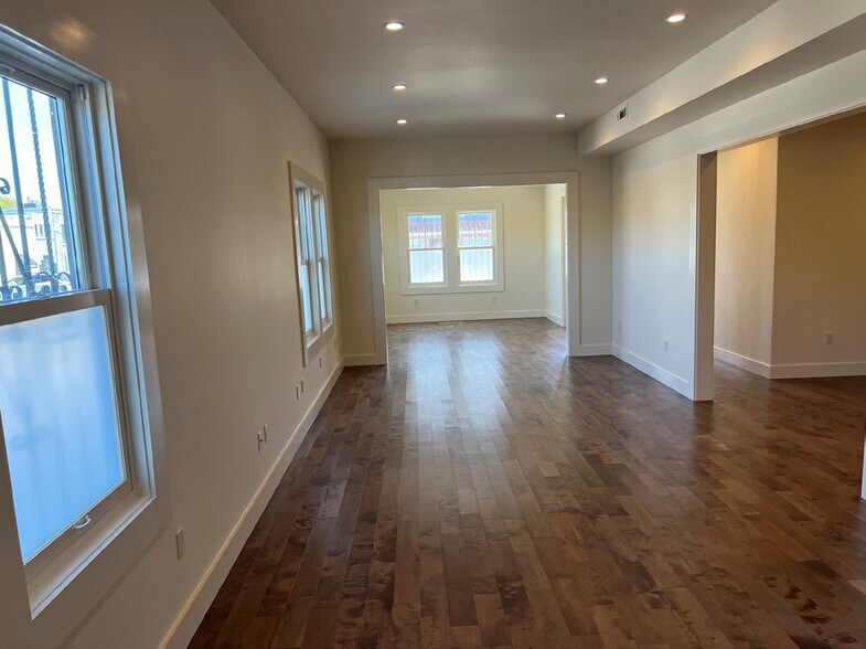 More Photos Of 1500 20th St, San Francisco Office Residential For Lease