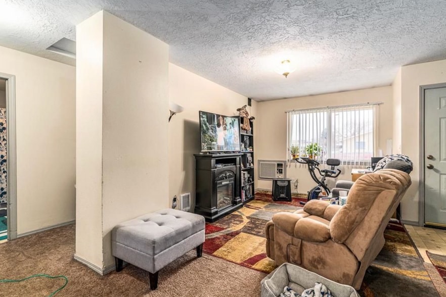 More Photos Of 3024 N Hogan St, Spokane Multifamily For Sale