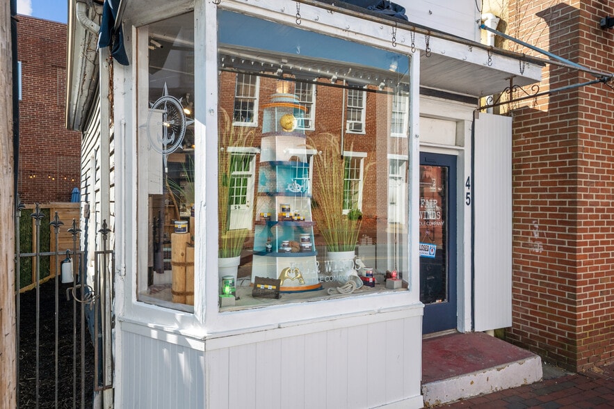 More Photos Of 45 Randall St, Annapolis Storefront For Sale