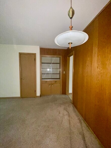 More Photos Of 7009 W Tripoli Ave, Milwaukee Apartments For Sale