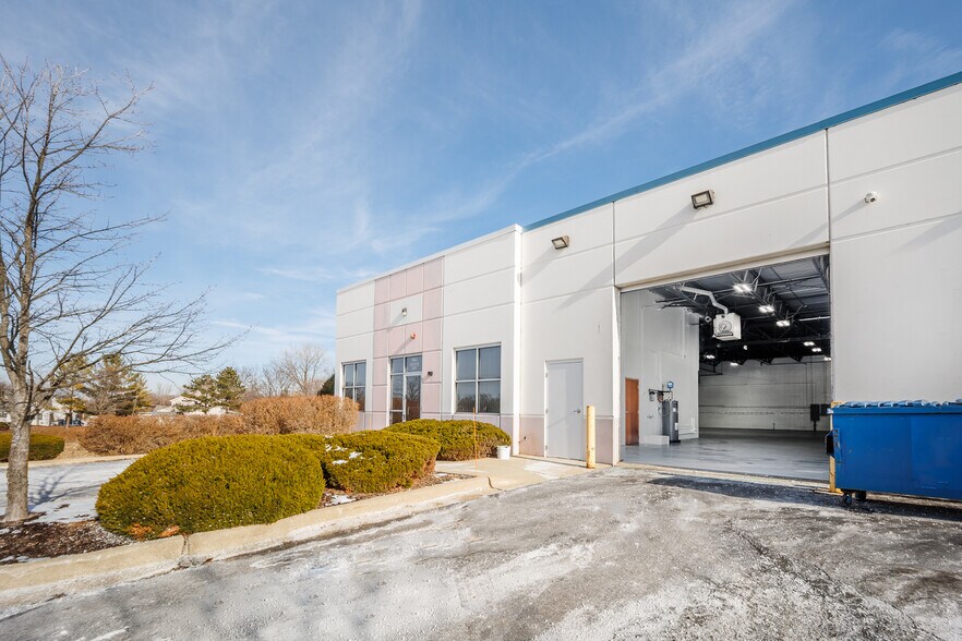 More Photos Of 1221 Commerce Dr, Crete Warehouse For Lease