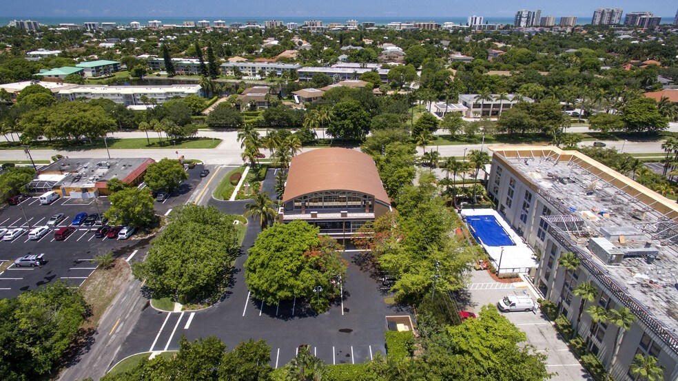 More Photos Of 3200 Tamiami Trl N, Naples Storefront Retail Office For Lease