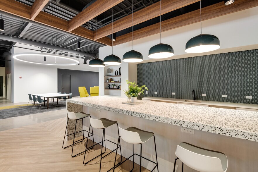 More Photos Of 455 Duke Dr, Franklin Office For Lease