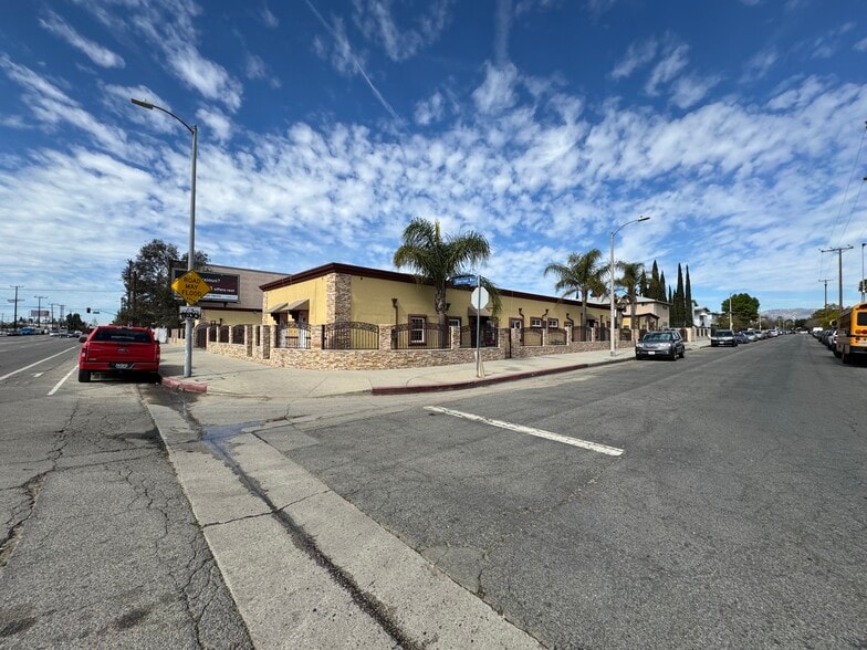 More Photos Of 11329 Sherman Way, Sun Valley Apartments For Sale