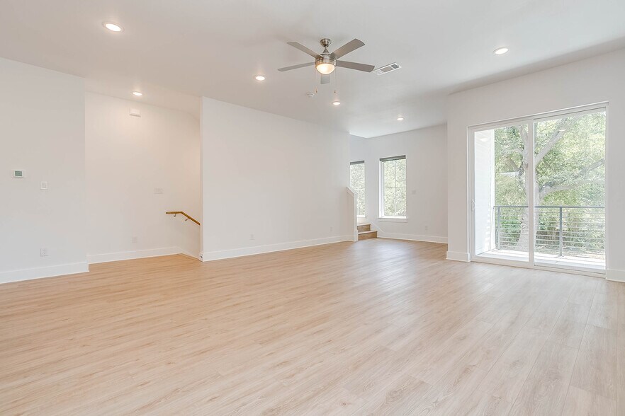 More Photos Of , Fort Worth Multifamily For Sale