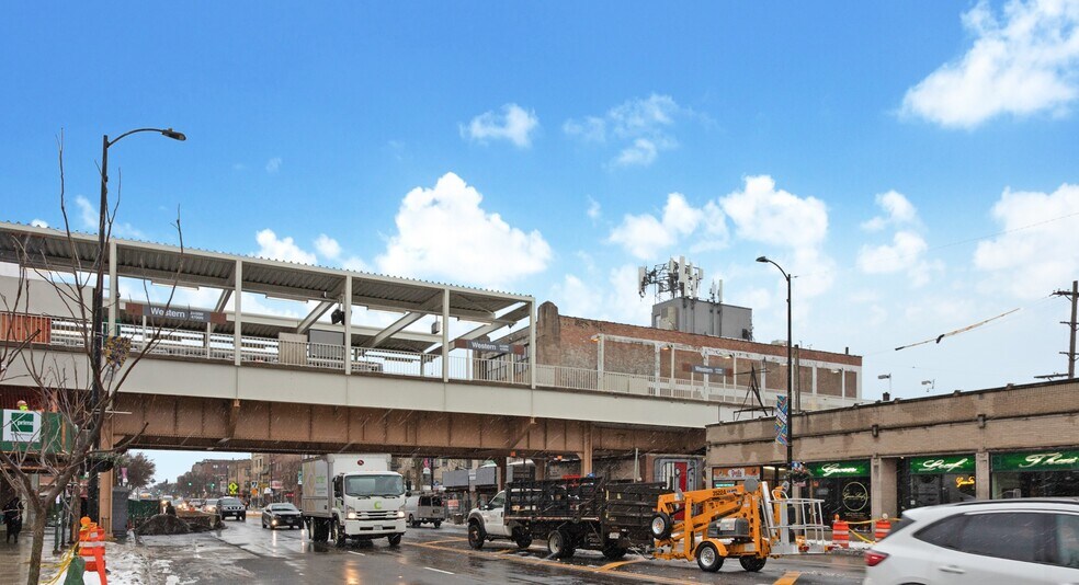 More Photos Of 4841 N Western Ave, Chicago Storefront Retail Office For Sale