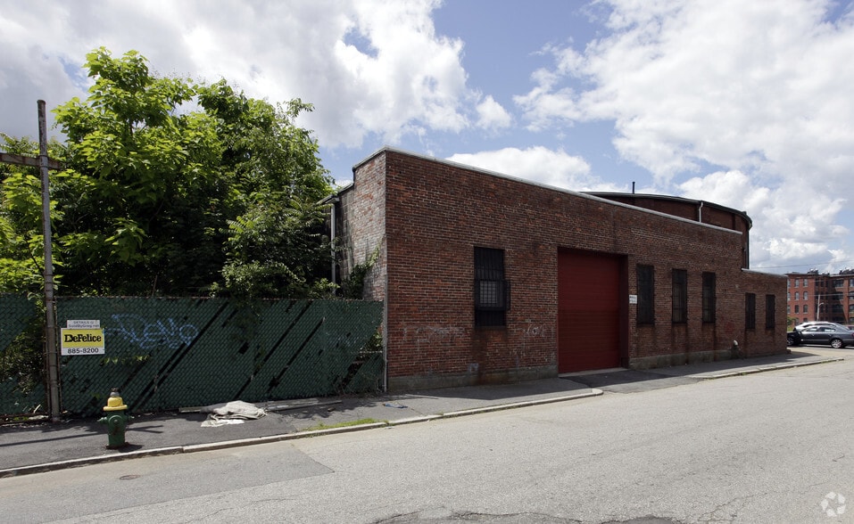 More Photos Of 42 Westfield St, Providence Manufacturing For Sale