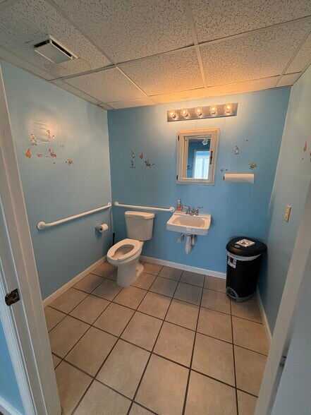 More Photos Of 808 Baltimore Pike, Bel Air Medical For Sale