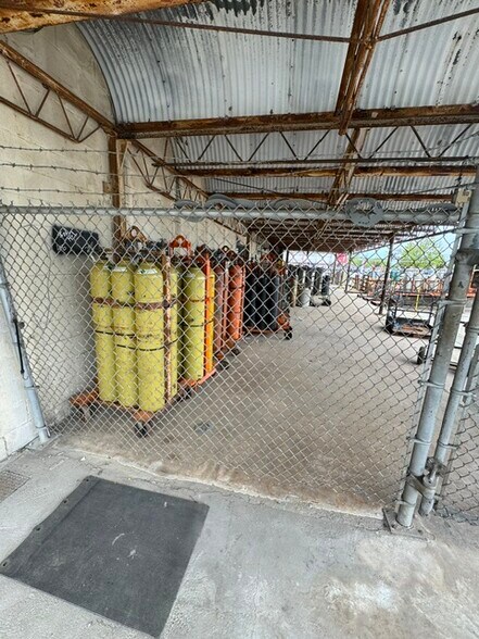 More Photos Of 101 Comet Ave, Buffalo Distribution For Sale