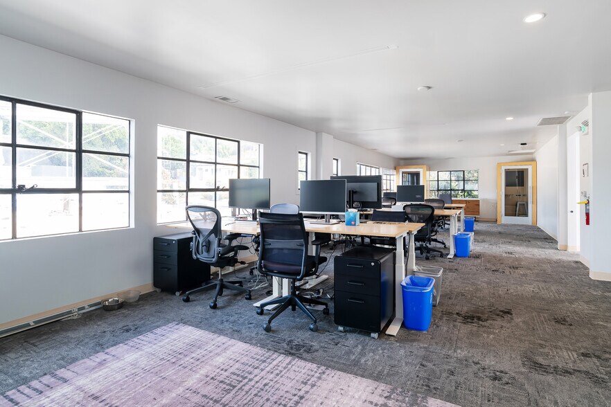 More Photos Of 2300 26th St, San Francisco Warehouse For Lease