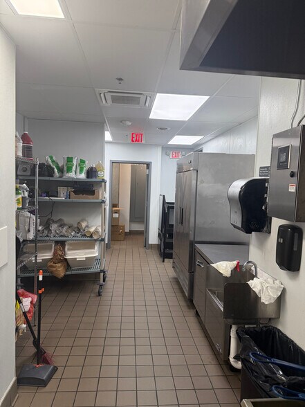 More Photos Of 300 Neal Pl NE, Washington Apartments For Lease