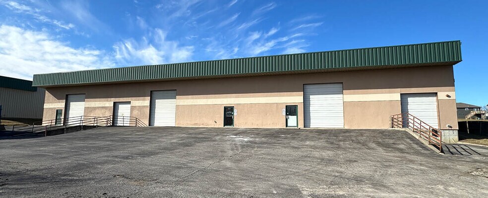 Primary Photo Of 1224 Valley Ridge Dr, Grain Valley Warehouse For Sale