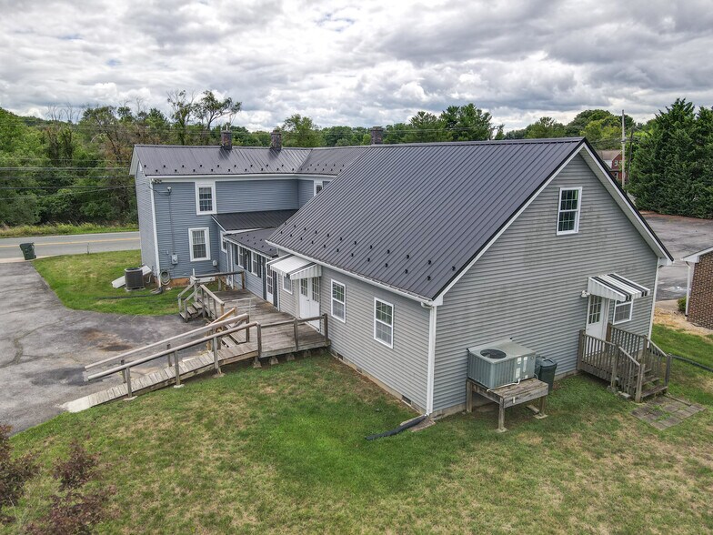 More Photos Of 35 Tinkling Spring Rd, Fishersville Showroom For Sale
