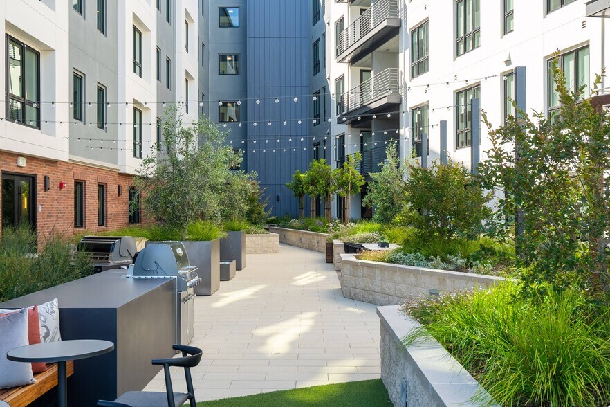 More Photos Of 988 El Camino Real, South San Francisco Apartments For Lease