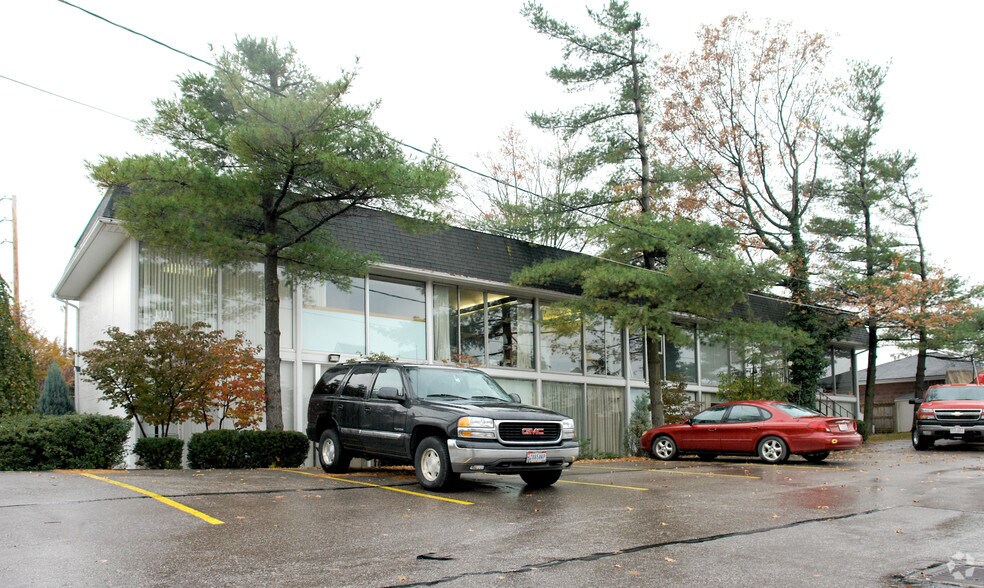 More Photos Of 34 Merz Blvd, Akron Medical For Lease