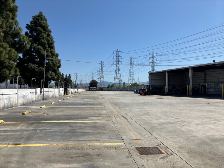 More Photos Of 1500 E Cerritos Ave, Anaheim Manufacturing For Lease