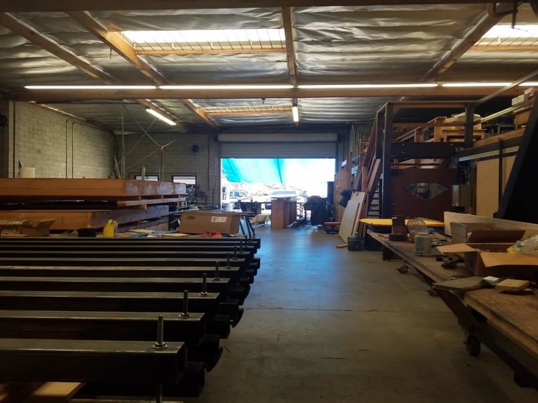 More Photos Of 7808 Clybourn Ave, Sun Valley Warehouse For Lease