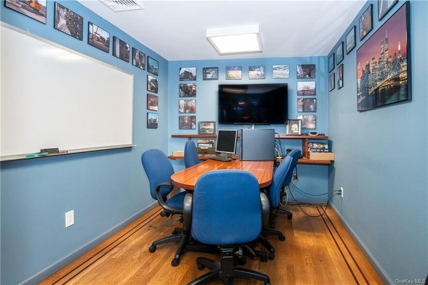 More Photos Of 412 City Island Ave, Bronx Warehouse For Sale