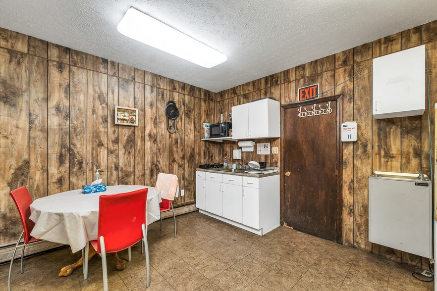 More Photos Of 22 Kendall Pond Rd, Derry Food Processing For Sale