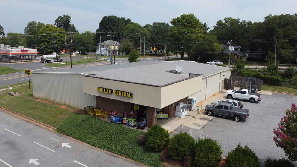 Primary Photo Of 335 N Salisbury Ave, Spencer Freestanding For Sale