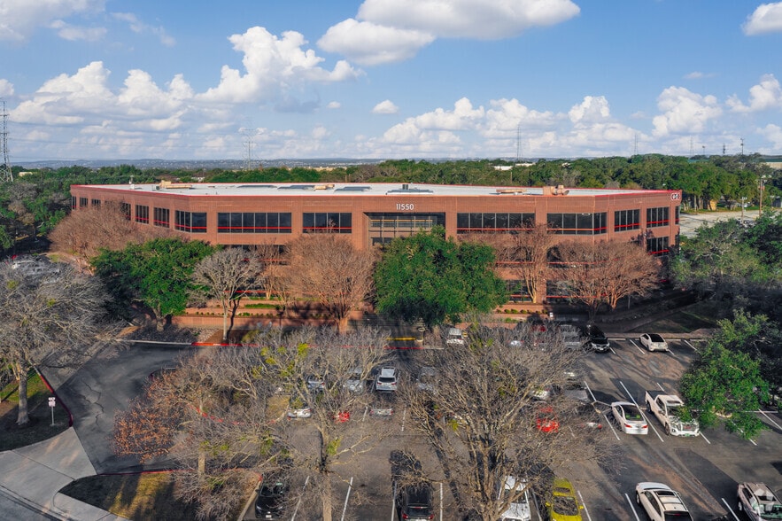 More Photos Of 11550 W IH-10, San Antonio Office For Lease