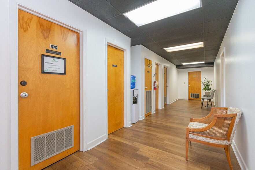 More Photos Of 210 N McDuffie St, Anderson Office For Sale