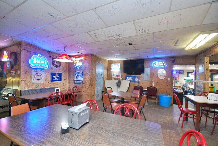 More Photos Of 12604 N State Highway 95, Cistern Restaurant For Sale