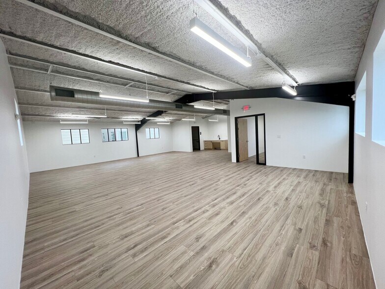 More Photos Of 1224 Houston Ave, Houston Loft Creative Space For Lease
