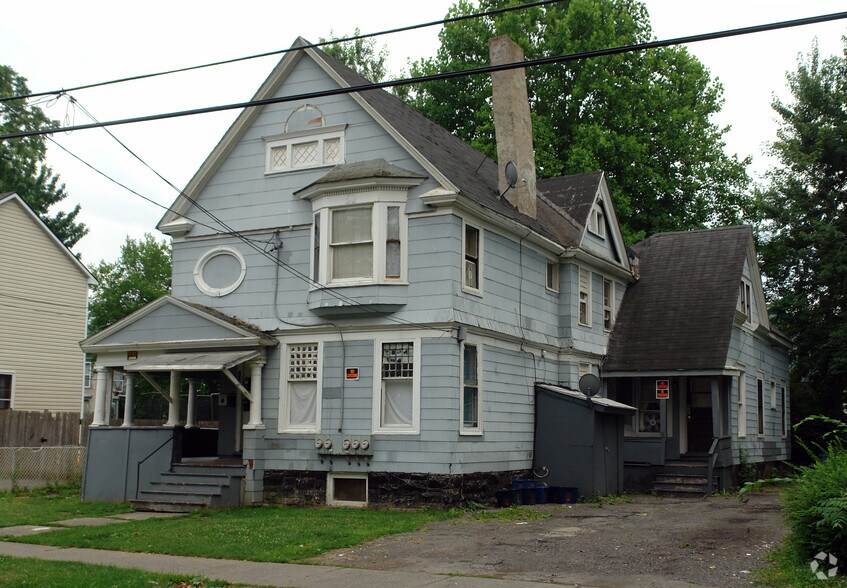 Primary Photo Of 115 Merriman Ave, Syracuse Apartments For Sale