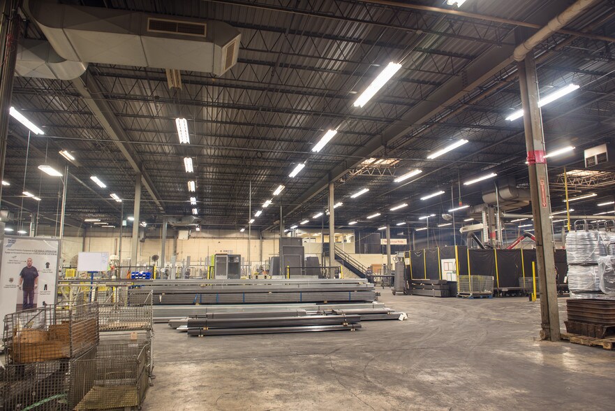 More Photos Of 5858 W 73rd St, Bedford Park Manufacturing For Sale