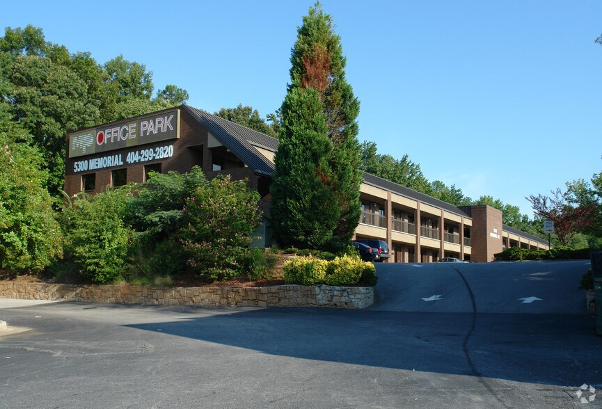 More Photos Of 5300 Memorial Dr, Stone Mountain Office For Lease